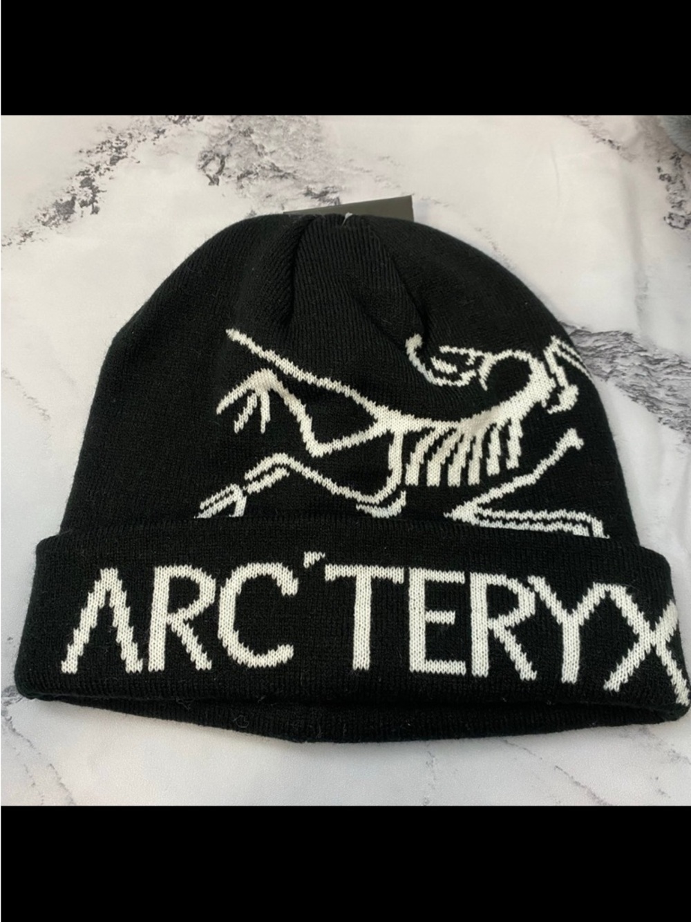 Arc'teryx Black & White Logo Beanie